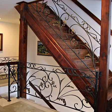 فندق Mpm Family Merryan بامبوروفو