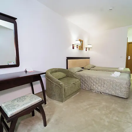 Mpm Family Merryan Хотел