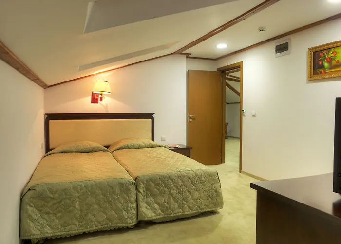 Hotel Mpm Family Merryan Pamporowo